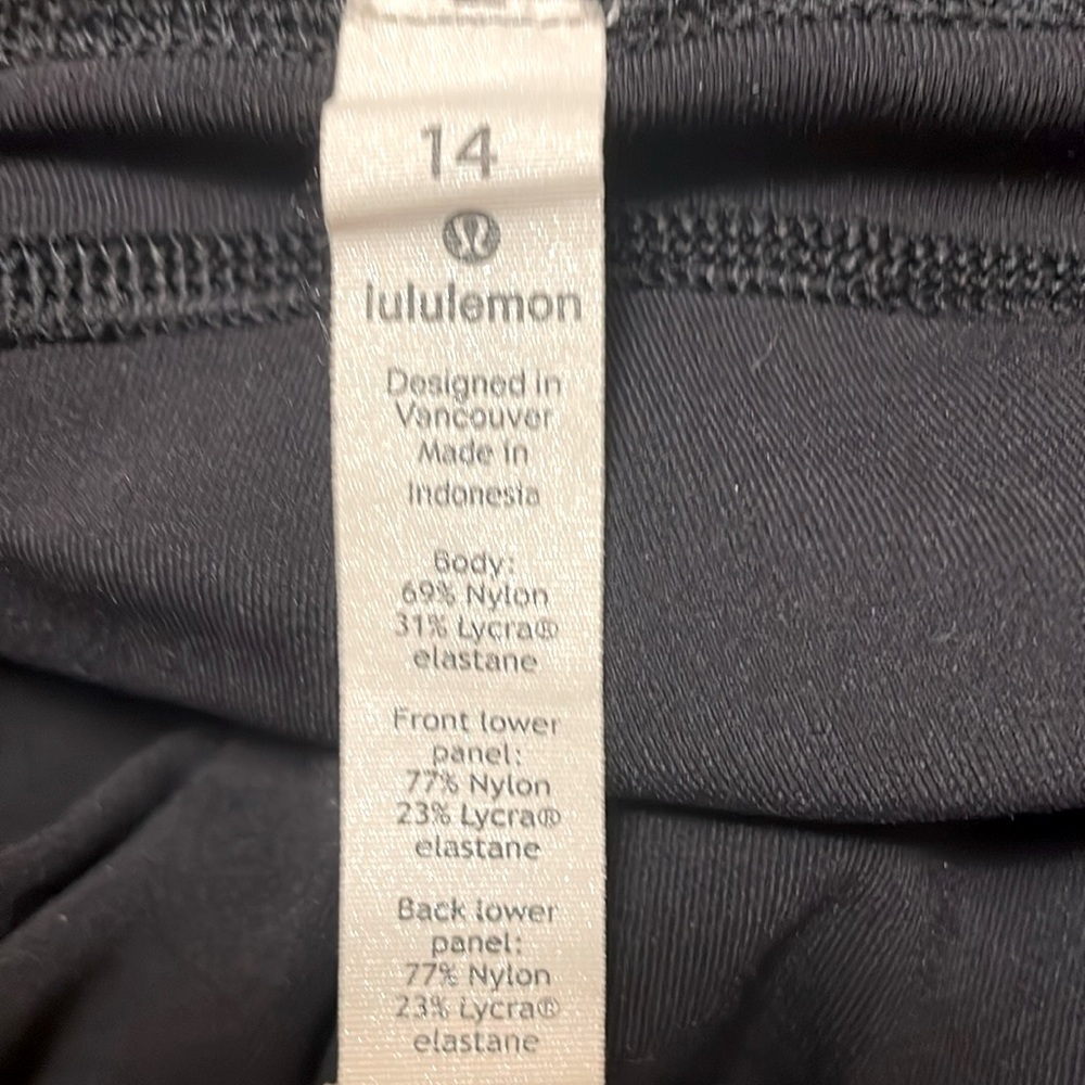Lululemon yoga pants size 14